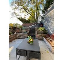 Schöne Terrassenwohnung mit großen Pflanzbeeten - Rüdesheim