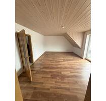 Gemütliche Wohnung mit West-Balkon in Lindkirchen zu vermieten - Mainburg