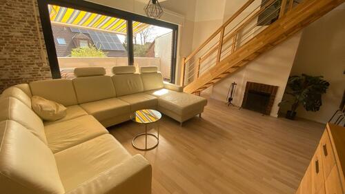 Foto - Modernisierte Maisonette-Wohnung mit Balkon, PKW-Stpl