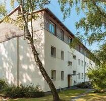 Kapitalanlage | helle 2-Zimmer-Wohnung (vermietet) mit Balkon in - Berlin Steglitz-Zehlendorf