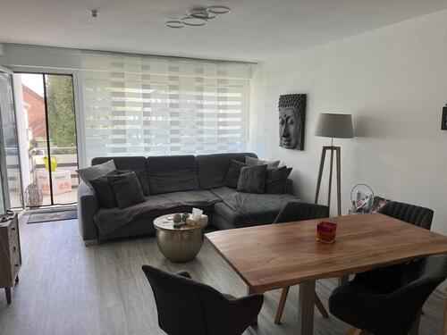 Foto - Helle 3 12 Zimmer-Wohnung - 939,00&nbsp;EUR Kaltmiete, ca.&nbsp; 76,00&nbsp;m&sup2;