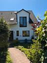 Foto - Haus in Overath. Garten Teich Pool Garage Waldrandlage Süden