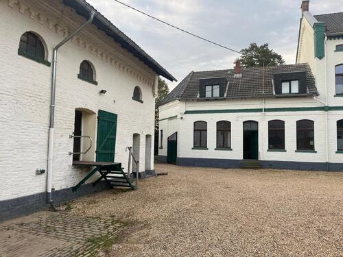 Foto - Büro- und Lagerräume auf alter Gutsanlage nahe Merzenich ab 01.02