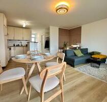 Frisch renovierte, helle Wohnung mit Balkon, Küche & Parkplatz - Leverkusen Alkenrath