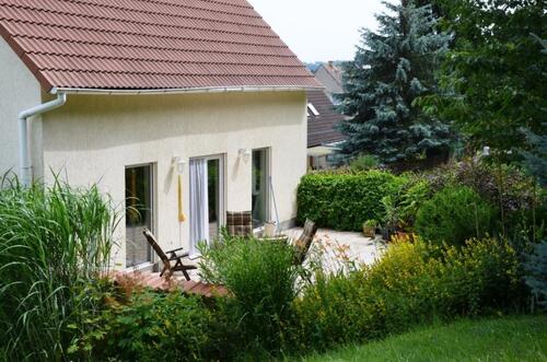 Foto - Massives EFH mit Keller und Garage