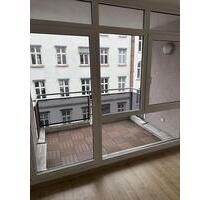 Moderne 3-Zimmer-Wohnung mit Balkon & Skylineblick – ruhig gelegen nahe Frankfurter Hauptbahnhof - Frankfurt am Main Innenstadt 1