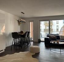 Moderne 3-Zi.-Wohnung mit Badewanne, Einbauküche, Balkon und Stellplätzen - Villingen-Schwenningen Kopsbühl