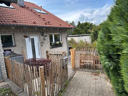 Foto - Gepflegtes Reihenendhaus mit Garten, Balkon und zwei Garagen