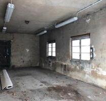 Garage Stellplatz für Auto Motorrad Boot ab sofort - Niemegk