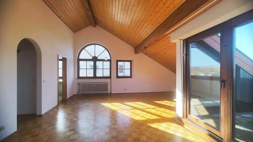 Foto - Bezugsfrei, nahe KA:4-Zi.-DG-Whg.hohen Decken,Loggia in Waldbronn