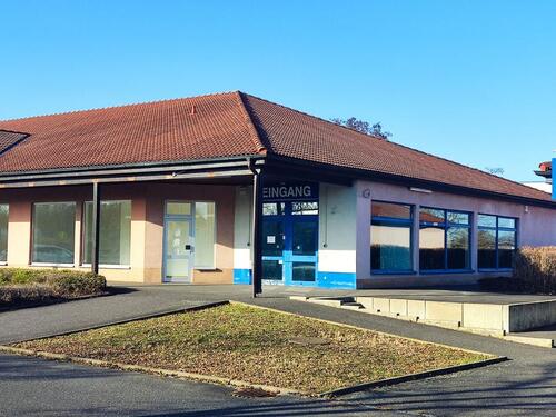 Foto - Gewerbe in sehr guter Lage - 3.200,00&nbsp;EUR Kaltmiete, ca.&nbsp; 650,61&nbsp;m&sup2;