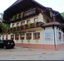 Grundstück mit HotelGästehaus, 9 Garagen….. - Elzach