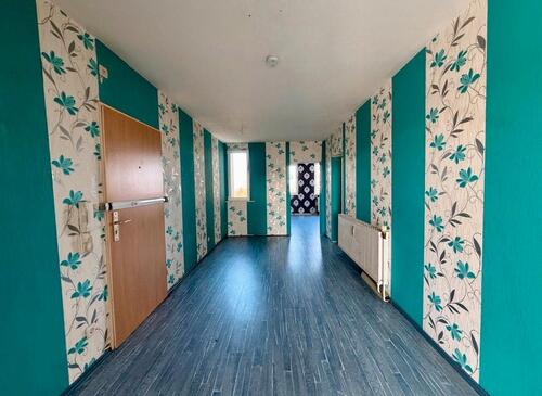 Foto - Helle 3 Zimmer Wohnung mit Aufzug - renovierungsbedürftig