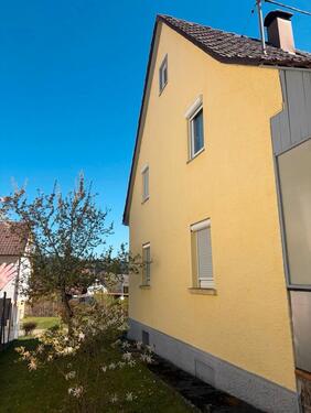 Foto - 7 Zimmer Doppelhaushälfte in Wellendingen