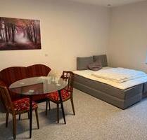 1 Zimmer mit Möbeln - 300,00&nbsp;EUR Kaltmiete, ca.&nbsp; 30,00&nbsp;m&sup2; in Holzminden (PLZ: 37603)