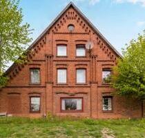 Großzügige Wohnung - 1.400,00 EUR Kaltmiete, in Schwarzenbek (PLZ: 21493)
