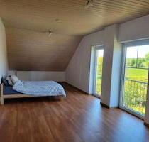 WohnungDachgeschosswohnung - 1.190,00&nbsp;EUR Kaltmiete, ca.&nbsp; 93,00&nbsp;m&sup2; in Steinwenden (PLZ: 66879)