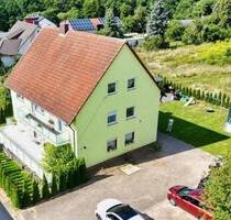 Moderne 2 Zimmer Dachgeschosswohnung mit Stellplatz in Nürnberg