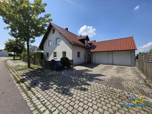 Foto - Top gepflegte, sofort bezugsfertige Doppelhaushälfte mit Garage in absolut ruhiger Lage