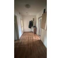 zentrale 3 Zimmer Dachgeschoss Wohnung an der Mindener Str. - Osnabrück Fledder