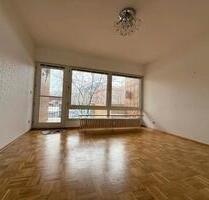 2 Zimmer +Ankleidezimmer und Balkon in Essen Frohnhausen