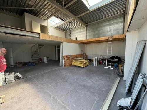 Foto - Gewerbehalle Autowerkstatt Werkstatt