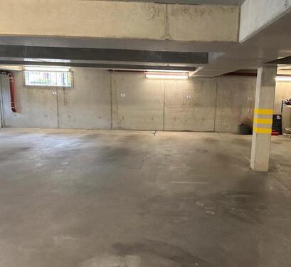 Foto - Tiefgaragen-Stellplatz am Waldfrieden zu vermieten - 50 Euro