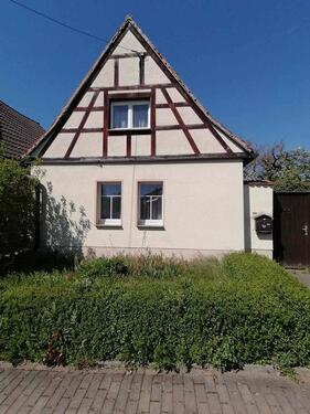 Foto - Kleines Wohnhaus, Wochenendhaus, großer Garten
