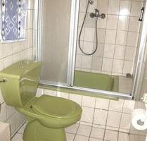 Gepfl.- 2- Zi.- Wohnung mit Einbauküche (1.0G.-rechts in 37154 Northeim 0T. B ü h l e