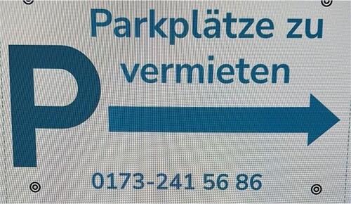 Foto - PKW-Parkplätze mit Lademöglichkeit