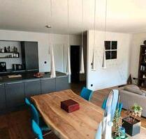 Exklusives Raumkonzept: En-suite Bad, Ankleide, 44m2 Wohn-Esszi. - Hamburg Stellingen