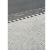 Stellplatz in Niederkassel Rheidt mittig der Marktstrasse