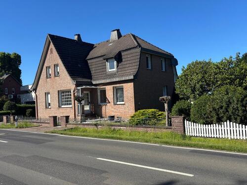 Foto - Einfamilienhaus auf 2.500 m² Grundstück mit möglichem Bauplatz