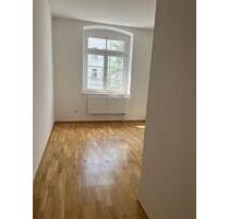 Sehr schöne 3-Zimmer mit Wanne, Dusche und Balkon! - Chemnitz Kapellenberg