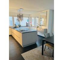 Exklusive 4 Zimmer Wohnung mit Balkon, EBK und Stellplätzen - Bietigheim