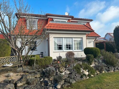 Foto - Einfamilienhaus (Niedrigen.) mit 220 m2 Wohnfläche-Provisionsfrei