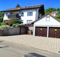 Helle 3,5-Zimmer-Eigentumswohnung mit Terrasse, Garage und Garten - Dörzbach
