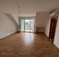 Zentrale 3 Zimmer DG-Wohnung in Beverungen ab dem 01.07. Zentrale 3 Zimmer DG-Wohnung in Beverungen ab dem 01.07.