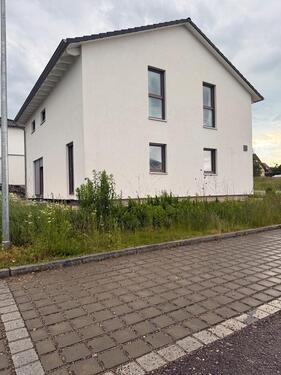 Foto - Einfamilienhaus im Rohbau mit großem Potenzial in Burgheim