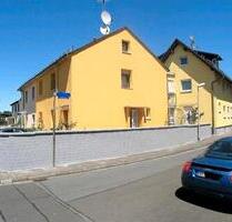 Zwei Häuser - Ein Preis. - 817.000,00&nbsp;EUR Kaufpreis, ca.&nbsp; 331,00&nbsp;m&sup2; in Raunheim (PLZ: 65479)