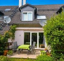 OHNE MAKLERPROVISION - Modernes Reihenmittelhaus in ruhiger Lage - München Allach-Untermenzing