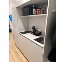 1 Zimmer Wohnung in TOP Lage - 700,00 EUR Kaltmiete, ca.  25,00 m² in Regensburg (PLZ: 93049) Das Dörnberg