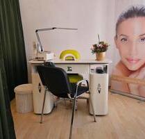 Nageltisch zur Untermiete - 350,00&nbsp;EUR Kaltmiete, in Berlin (PLZ: 10407) Pankow