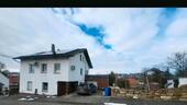 Foto - Einfamilienhaus mit Pool und Wintergarten