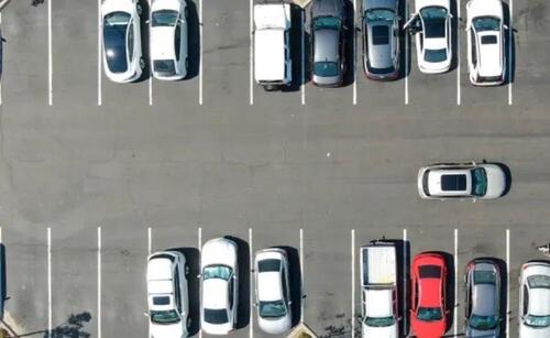 Foto - PKW Motorrad Stellplatz Parkplatz 13585 Berlin Spandau