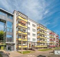 Renovierte Wohnung mit Balkon - 400,00 EUR Kaltmiete, in Eisleben (Lutherstadt) (PLZ: 06295)