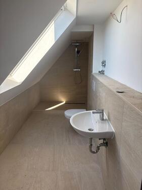 Foto - 2 Zimmer Dachgeschoßwohnung zur Miete in Duisburg