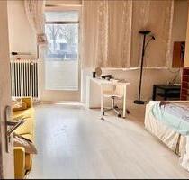 Short-term sublet in Berlin - 600,00&nbsp;EUR Kaltmiete, ca.&nbsp; 90,00&nbsp;m&sup2; in Berlin (PLZ: 13585) Spandau