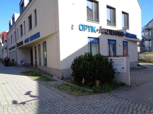 Foto - Im Ärztehaus, voll ausgestatteter Optiker oder Praxis im EG