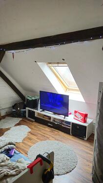 Foto - 6-Zimmer Whg, 133qm, 2 Etagen - 984,00 EUR Kaltmiete, ca.  133,00 m²